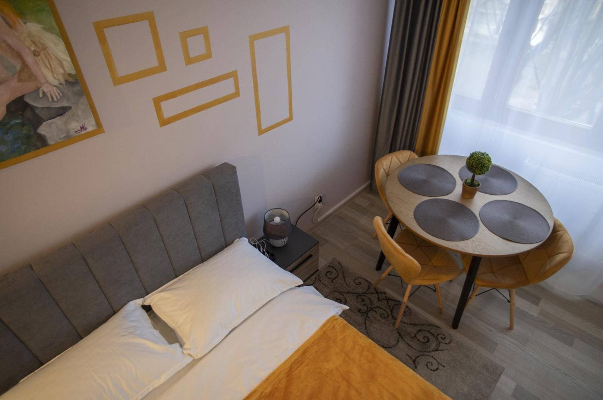 Casa Rusu -Victoria-Self Check In-24H Apartment เรชิตา ภายนอก รูปภาพ
